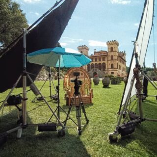 Castels at the castle
#work #love #life #beautifuldestinations #italy #castle #butterfly #blackandwhite #positive #umbrella #world #travel #photography #cinematographer #cinematography #filmmaker #film #dop #directorofphotography #behindthescenes #setlife #filmproduction #cinema #camera #production #movie #instagood #matteocastelli #aic